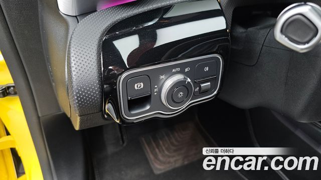 Mercedes-Benz CLA-Class 2020 — photo 17
