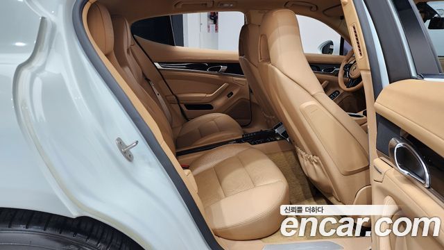 Porsche Panamera 2014 — photo 17