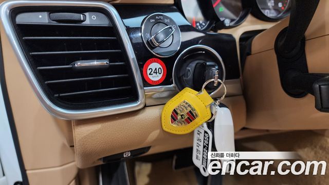 Porsche Panamera 2014 — photo 26