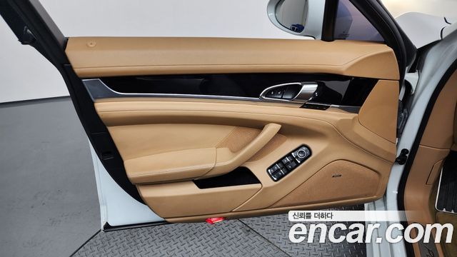 Porsche Panamera 2014 — photo 14