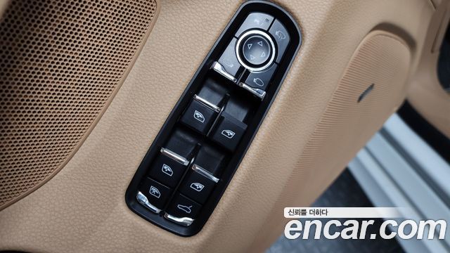 Porsche Panamera 2014 — photo 29