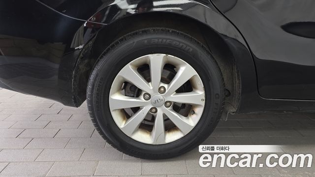 Kia pride 2013 — photo 5