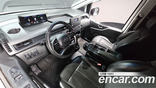 Hyundai Staria 2022 — photo 10