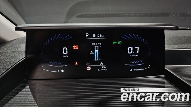 Hyundai Staria 2022 — photo 11