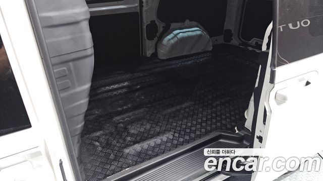Hyundai Staria 2022 — photo 18