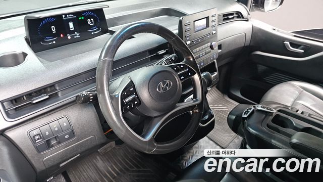 Hyundai Staria 2022 — photo 19