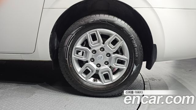 Hyundai Staria 2022 — photo 7