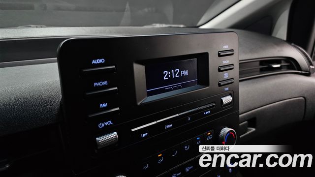Hyundai Staria 2022 — photo 31