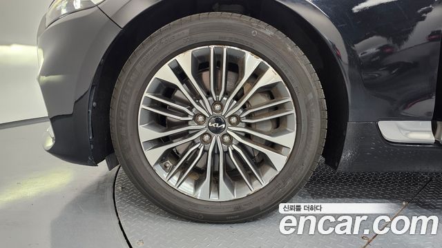 Kia K9 2022 — photo 5