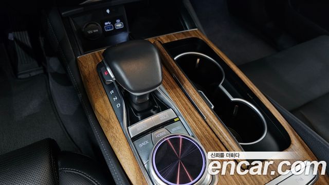 Kia K9 2022 — photo 12