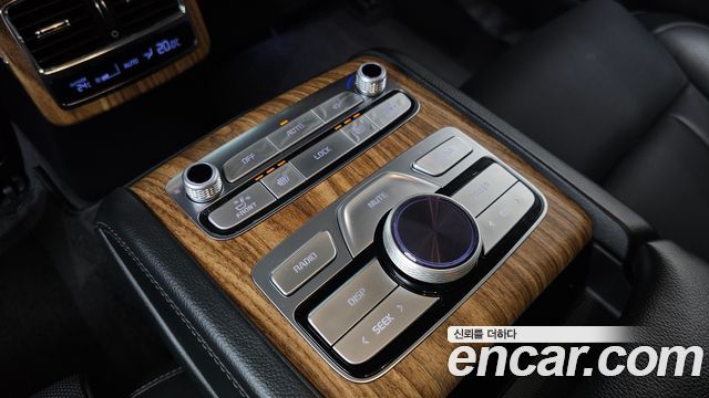 Kia K9 2022 — photo 24