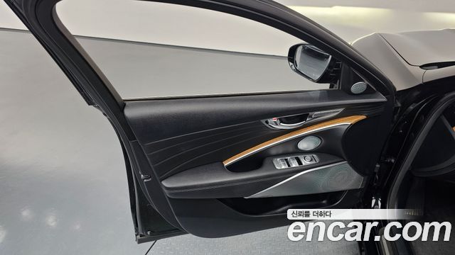 Kia K9 2022 — photo 14