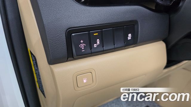 Kia Canival 2018 — photo 13