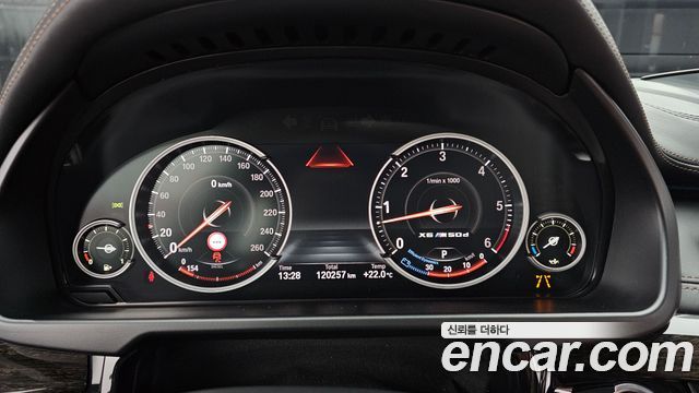 BMW X6 2016 — photo 8