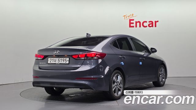 Hyundai AVANTE 2018 — photo 2