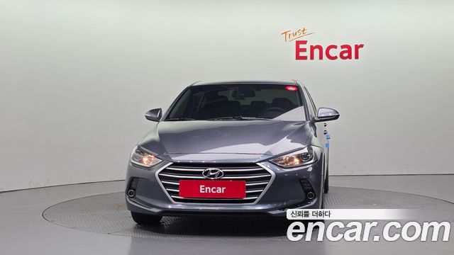 Hyundai AVANTE 2018 — photo 3