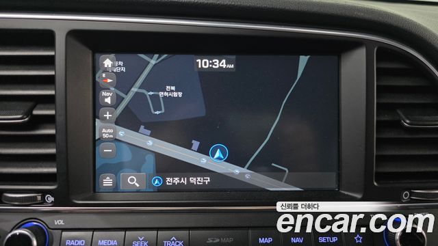 Hyundai AVANTE 2018 — photo 20