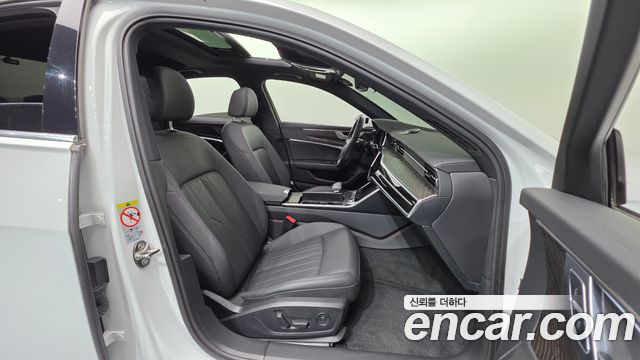 Audi A6 2020 — photo 10