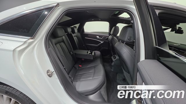 Audi A6 2020 — photo 19
