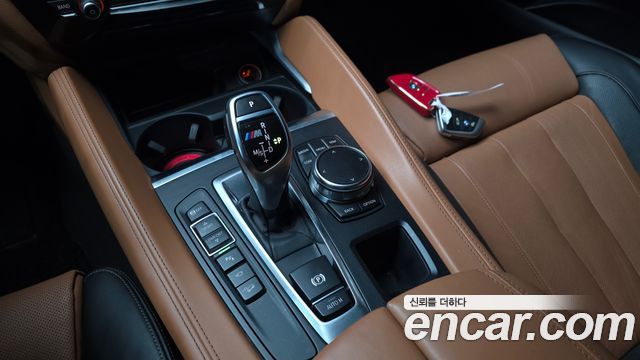 BMW X6 2018 — photo 12