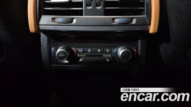 BMW X6 2018 — photo 23