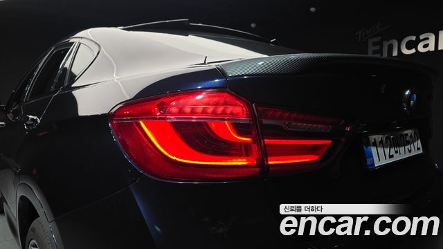 BMW X6 2018 — photo 9