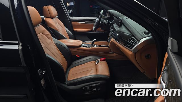 BMW X6 2018 — photo 16