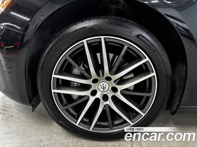 Maserati Ghibli 2021 — photo 5