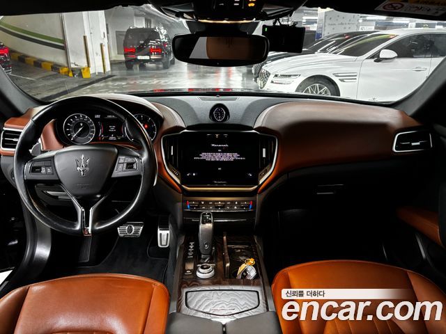 Maserati Ghibli 2021 — photo 7