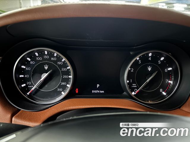 Maserati Ghibli 2021 — photo 8