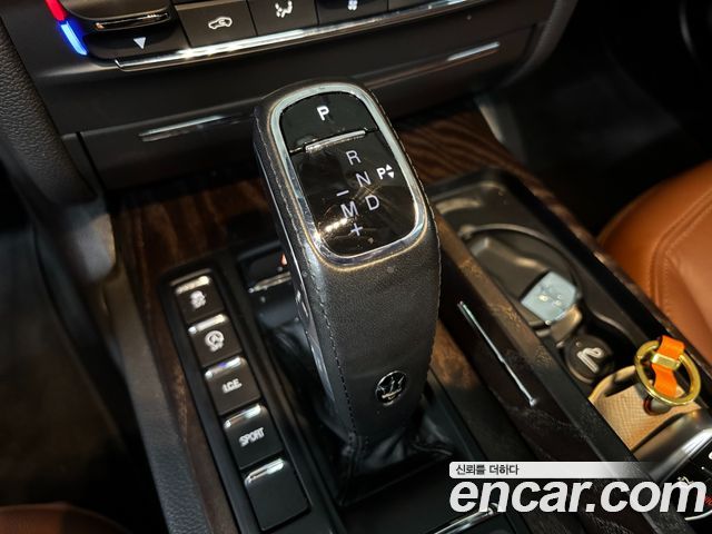 Maserati Ghibli 2021 — photo 9