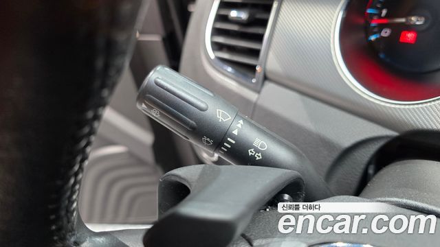 Ford Taurus 2012 — photo 16
