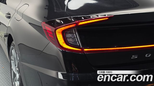 Hyundai Sonata 2022 — photo 9
