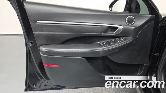 Hyundai Sonata 2022 — photo 14