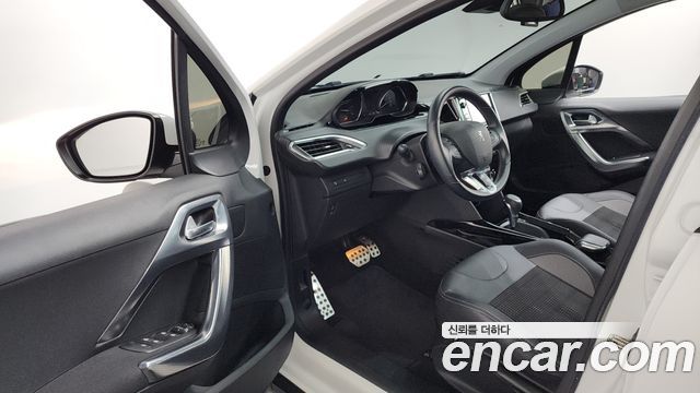 Peugeot 2008 2019 — photo 10