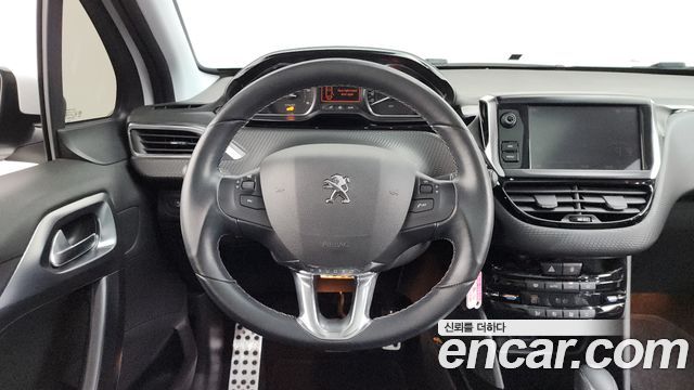 Peugeot 2008 2019 — photo 12