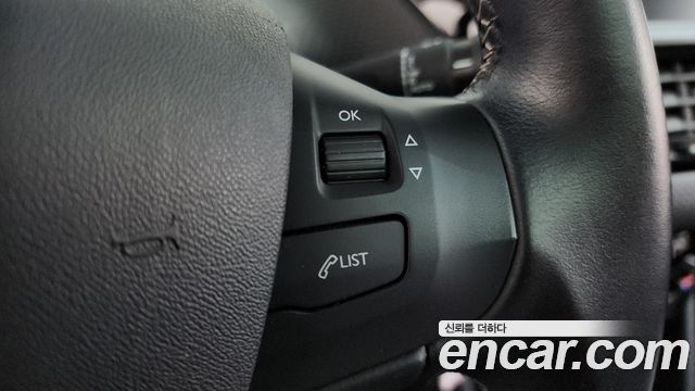 Peugeot 2008 2019 — photo 14