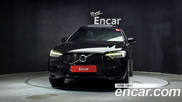 Volvo XC60 2021 — photo 3
