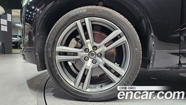 Volvo XC60 2021 — photo 5