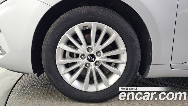 Kia K7 2020 — photo 5