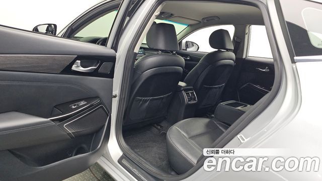 Kia K7 2020 — photo 11