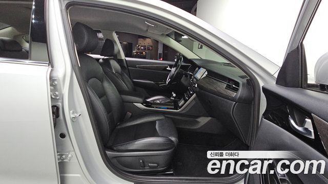 Kia K7 2020 — photo 12