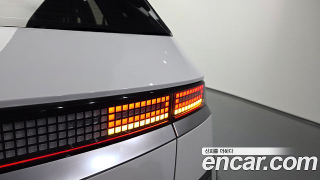 Hyundai Ioniq5 2022 — photo 9