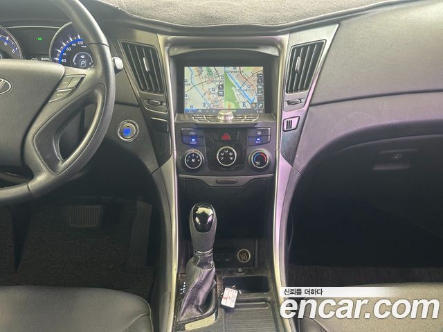 Hyundai Sonata 2014 — photo 16