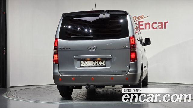 Hyundai Starex 2017 — photo 4