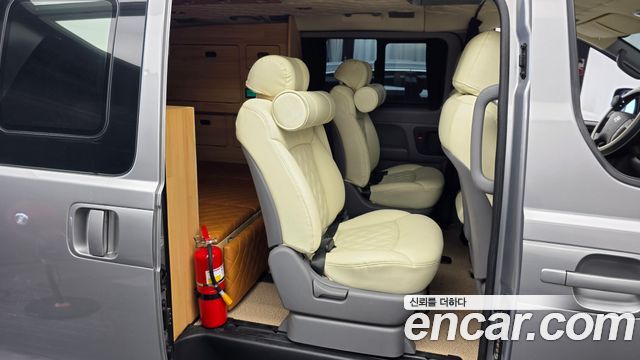 Hyundai Starex 2017 — photo 12