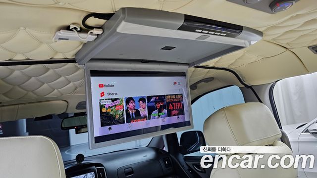 Hyundai Starex 2017 — photo 18