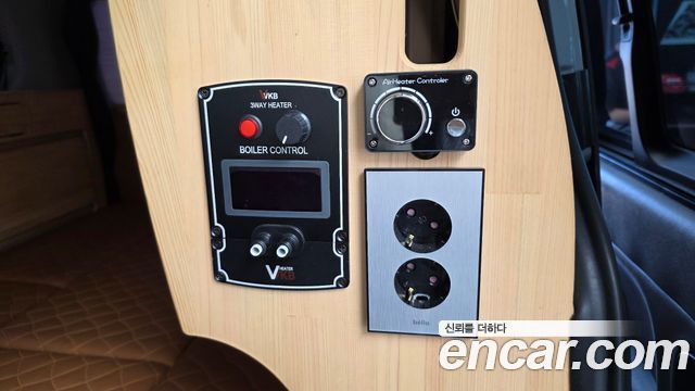 Hyundai Starex 2017 — photo 19
