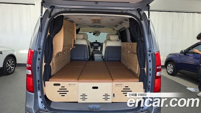 Hyundai Starex 2017 — photo 20