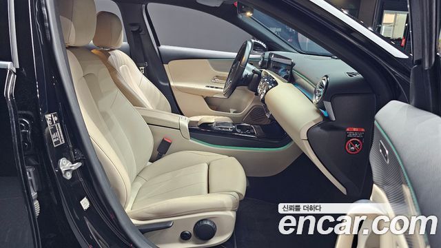Mercedes-Benz A-Class 2021 — photo 11